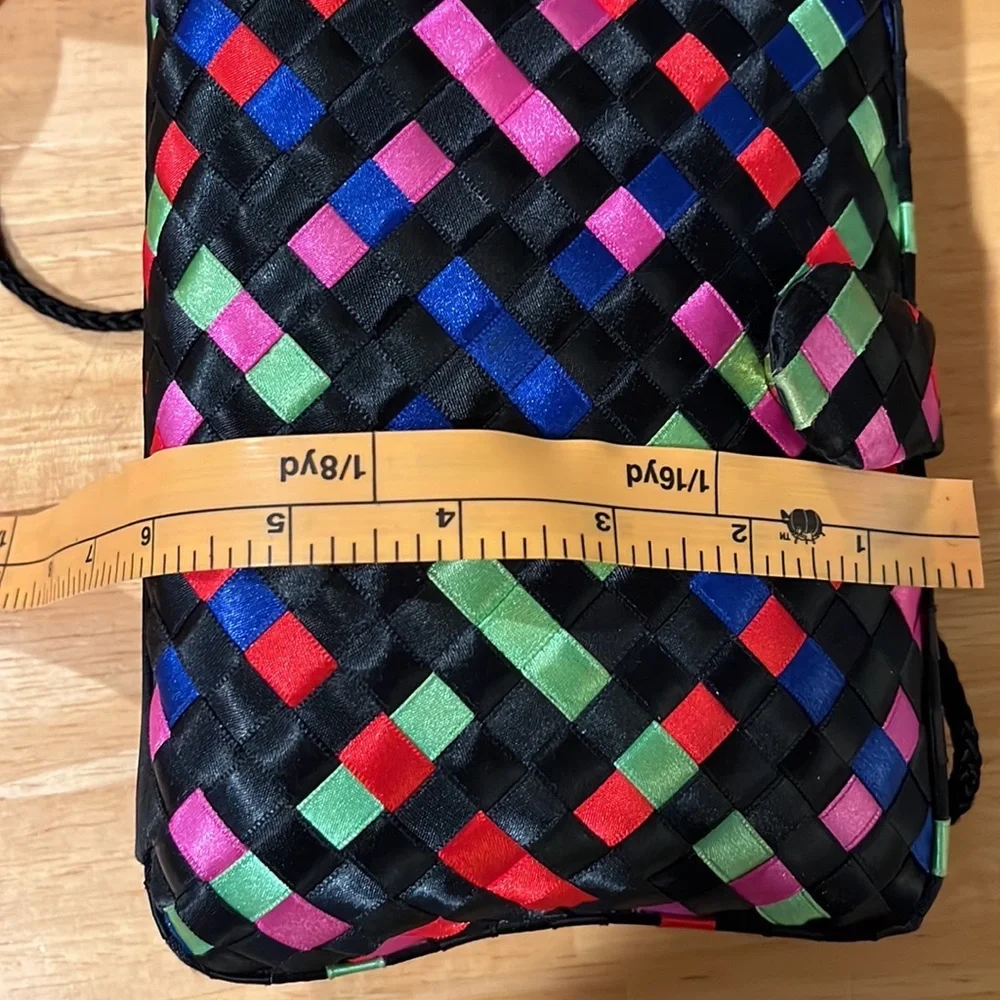 💚#833 EUC Genie Ribbon Hardshell Crossbody - Picture 10 of 11